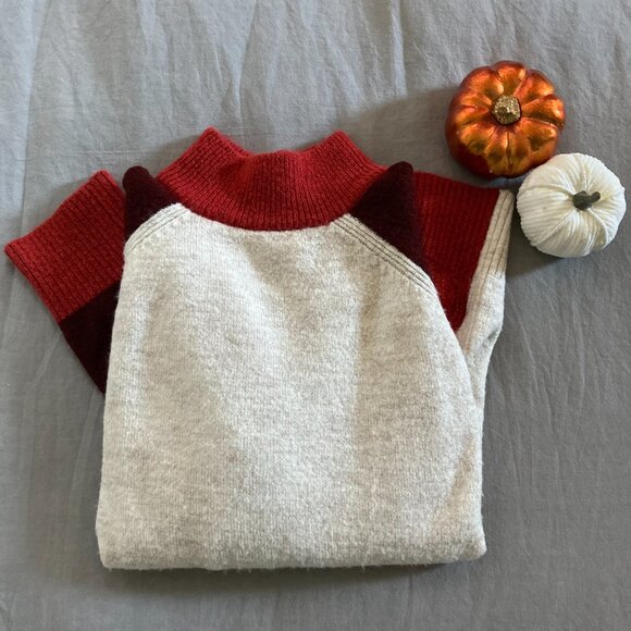 Cozy Colorblock Mock Neck Sweater - Picture 3 of 4